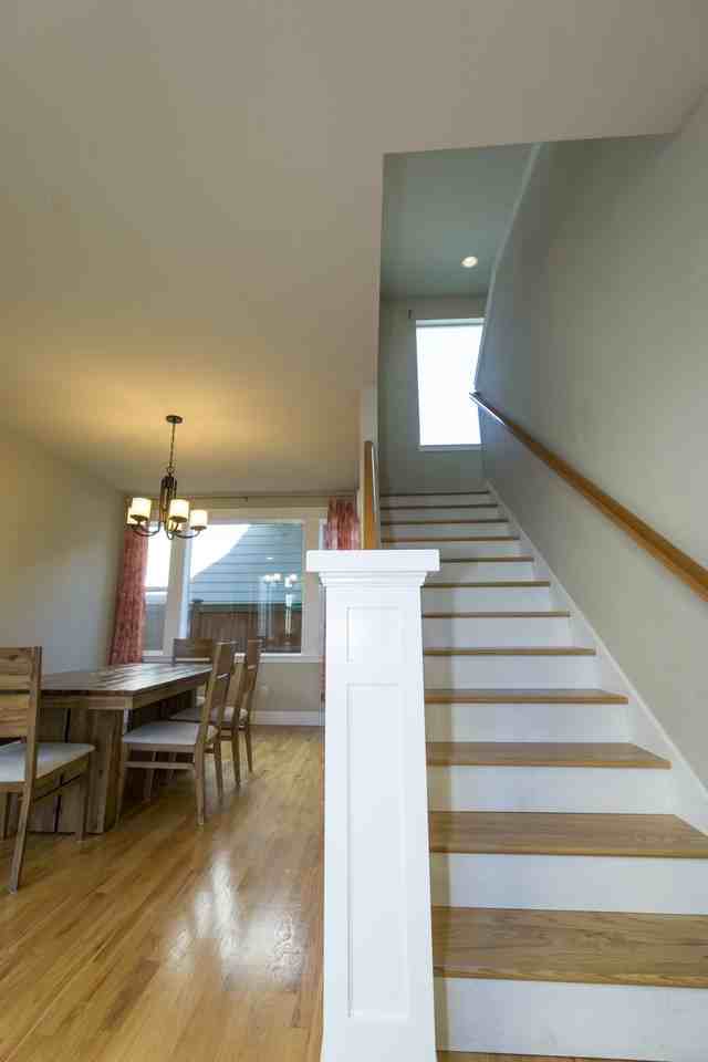 8641 138th Pl Se - Photo 7 of 50