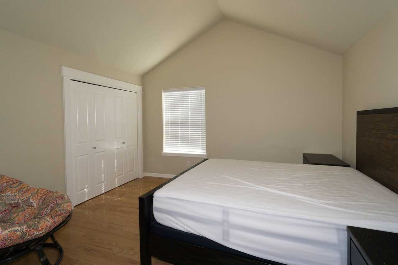 8641 138th Pl Se - Photo 4 of 50