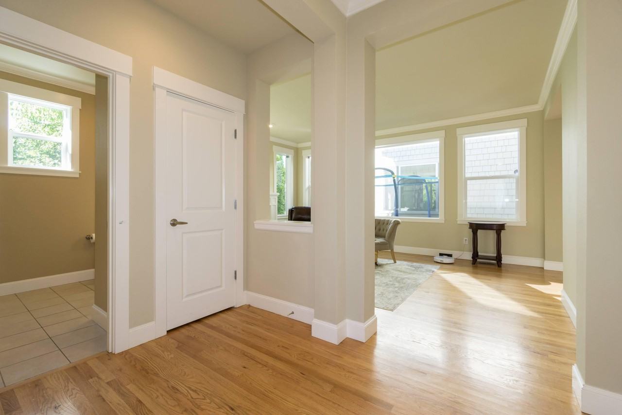 8641 138th Pl Se - Photo 6 of 50