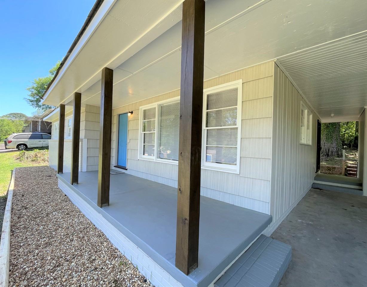 413 Orchid Rd #413 - Photo 2 of 22