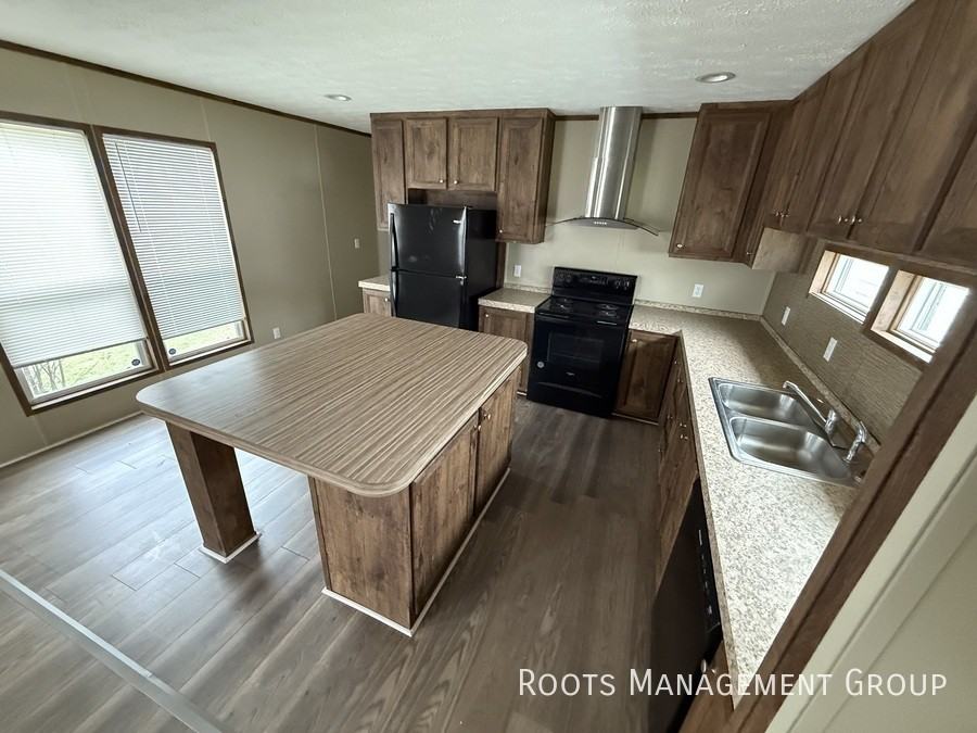 1 Springlake Dr #1SP - Photo 3 of 15
