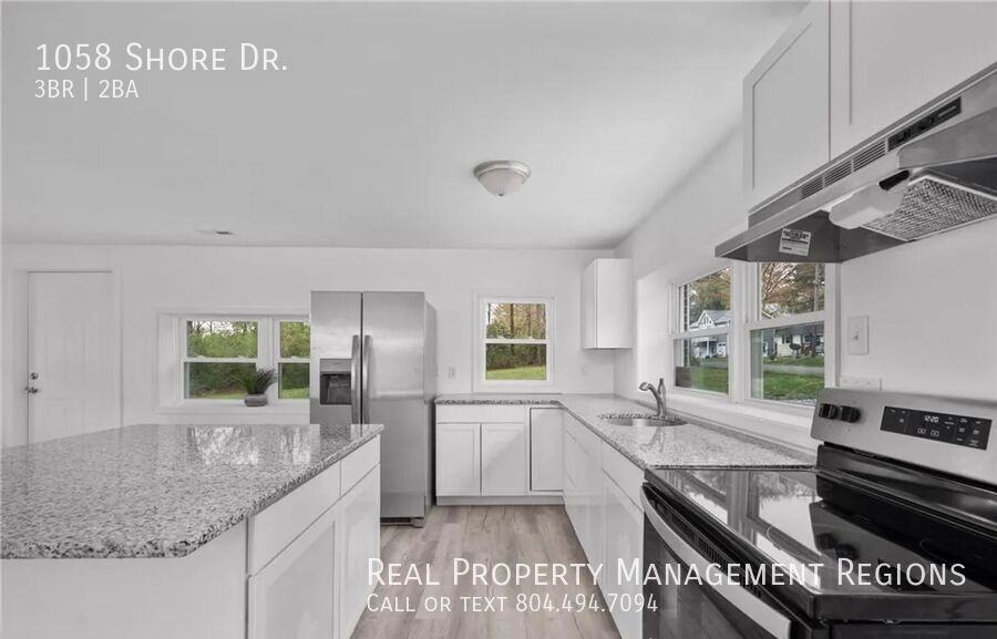 1058 Shore Dr - Photo 2 of 27