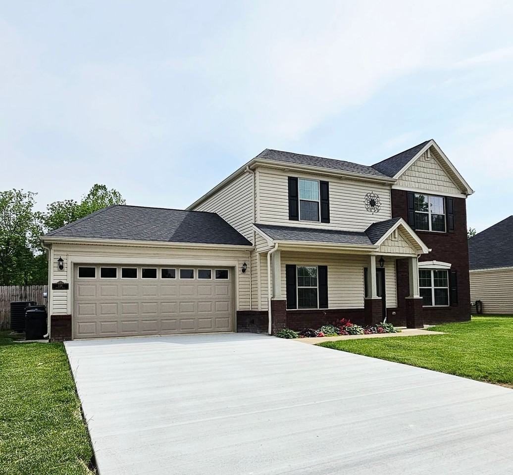 138 Shirley Blvd - Photo 2 of 27