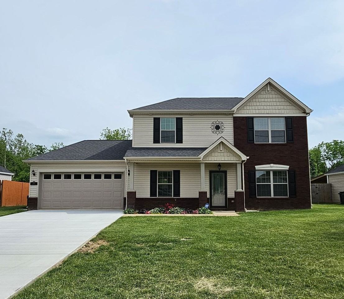138 Shirley Blvd - Photo 3 of 27