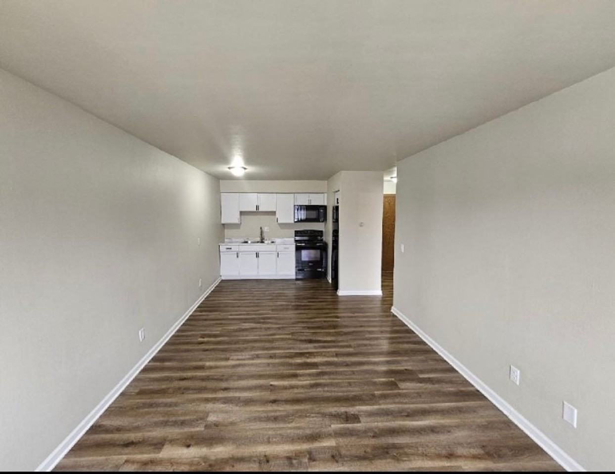 Heritage House Apartments - Photo 5 of 12