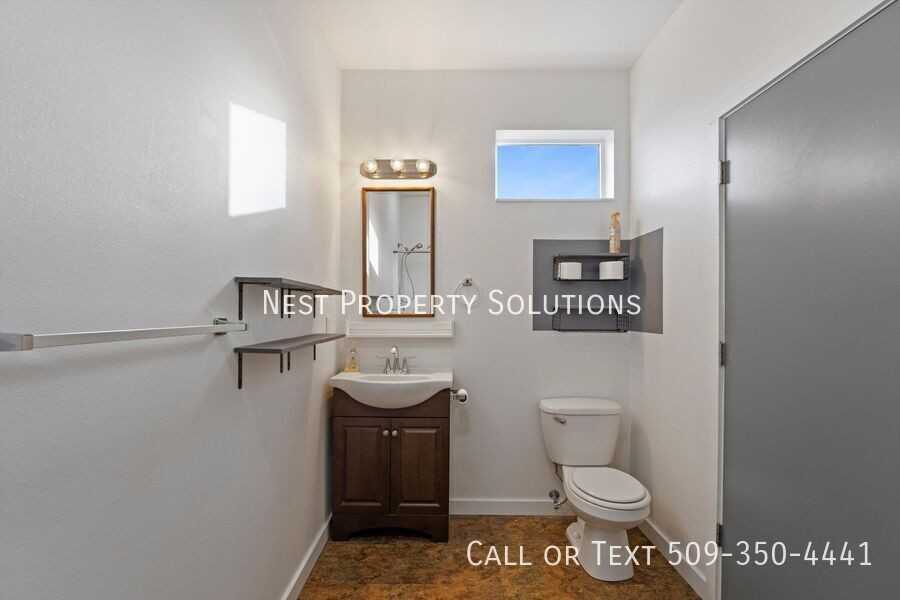 7458 Bouldercrest Rd Ne - Photo 5 of 6