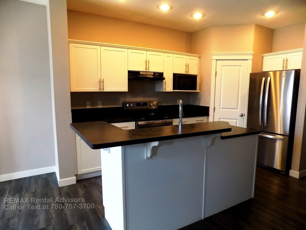 1916 118 St Sw - Photo 3 of 17