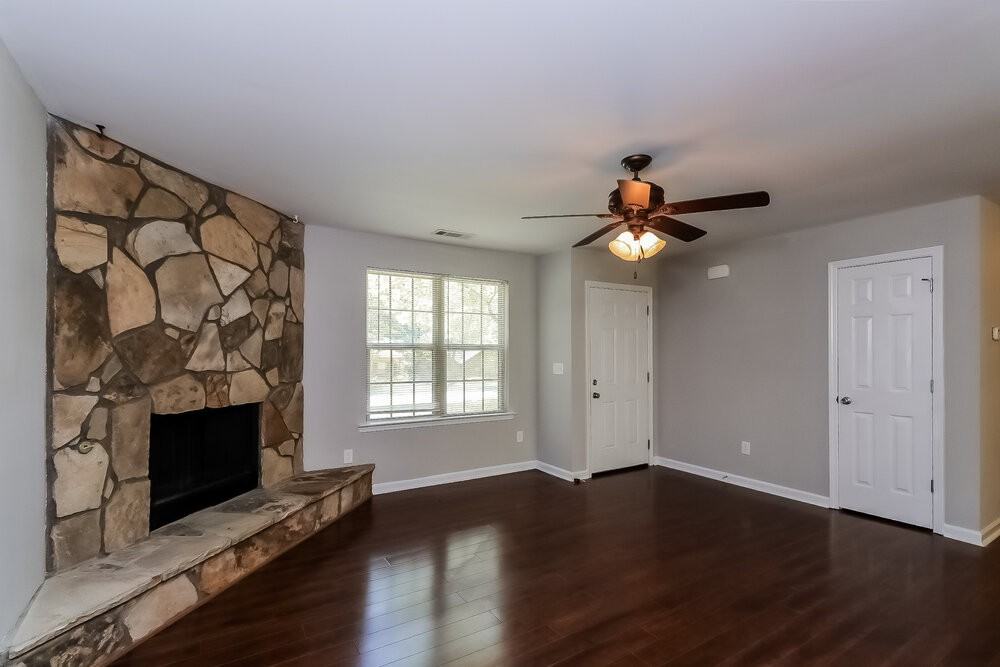 4999 Galbraith Cir - Photo 5 of 25