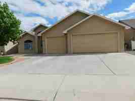 featured image of 2929 Joan Way