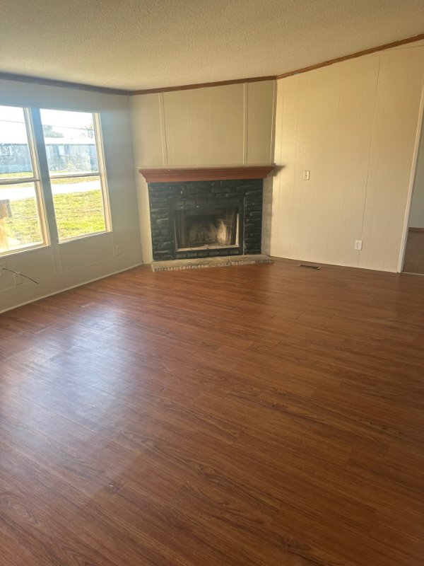 110 Pebbles Ln - Photo 7 of 8