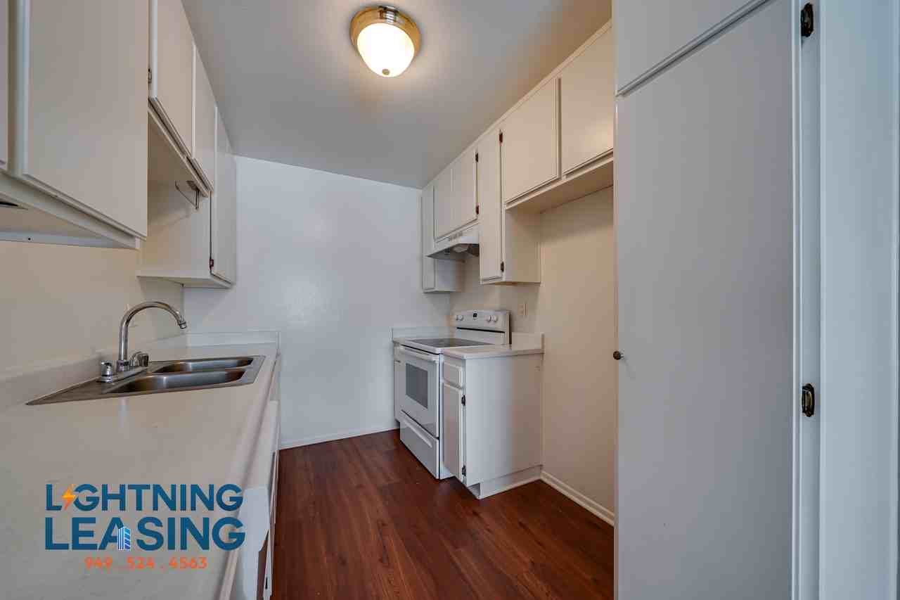 10250 Commerce Ave #120D - Photo 7 of 32