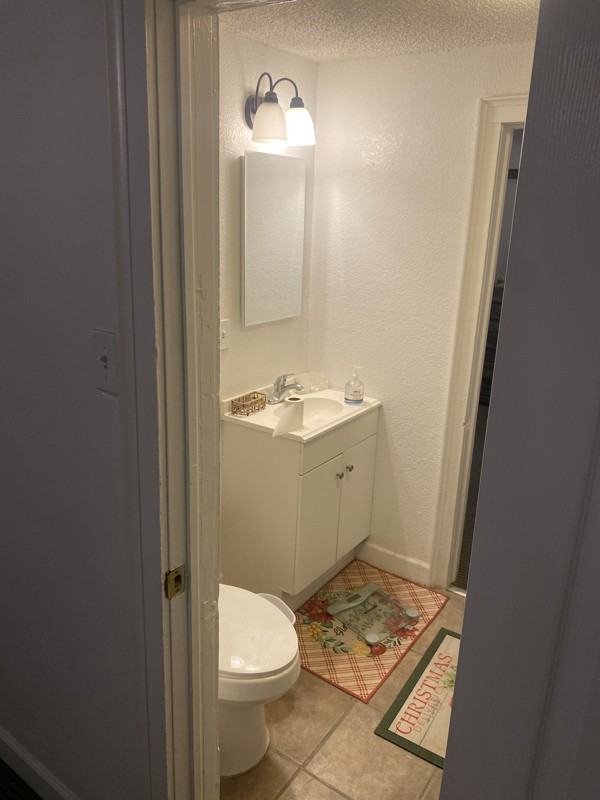 151 N Pendell Rd #B - Photo 4 of 9