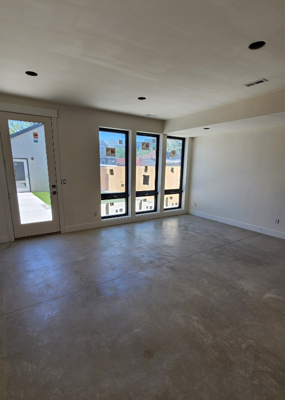 3773 N Williams St - Photo 3 of 11