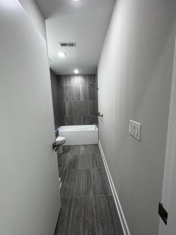 719 N 35th St #101 - Photo 6 of 17