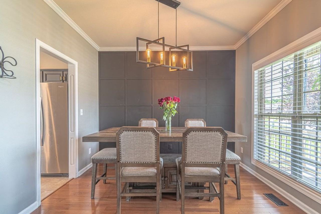 1161 Chinook Cir - Photo 3 of 28