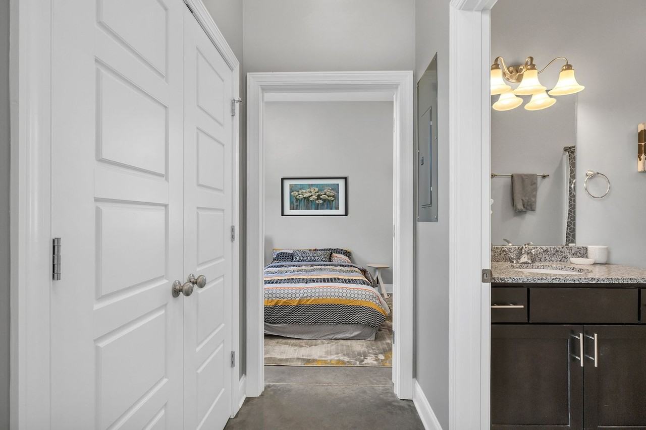 Bailey Row - 2105 - Photo 6 of 10