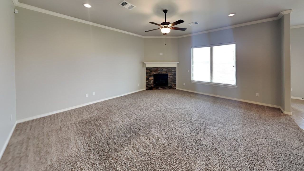 10009 Nw 141st St - Photo 4 of 21