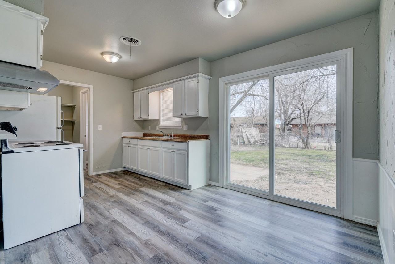 1200 Mcdonald Dr - Photo 5 of 22