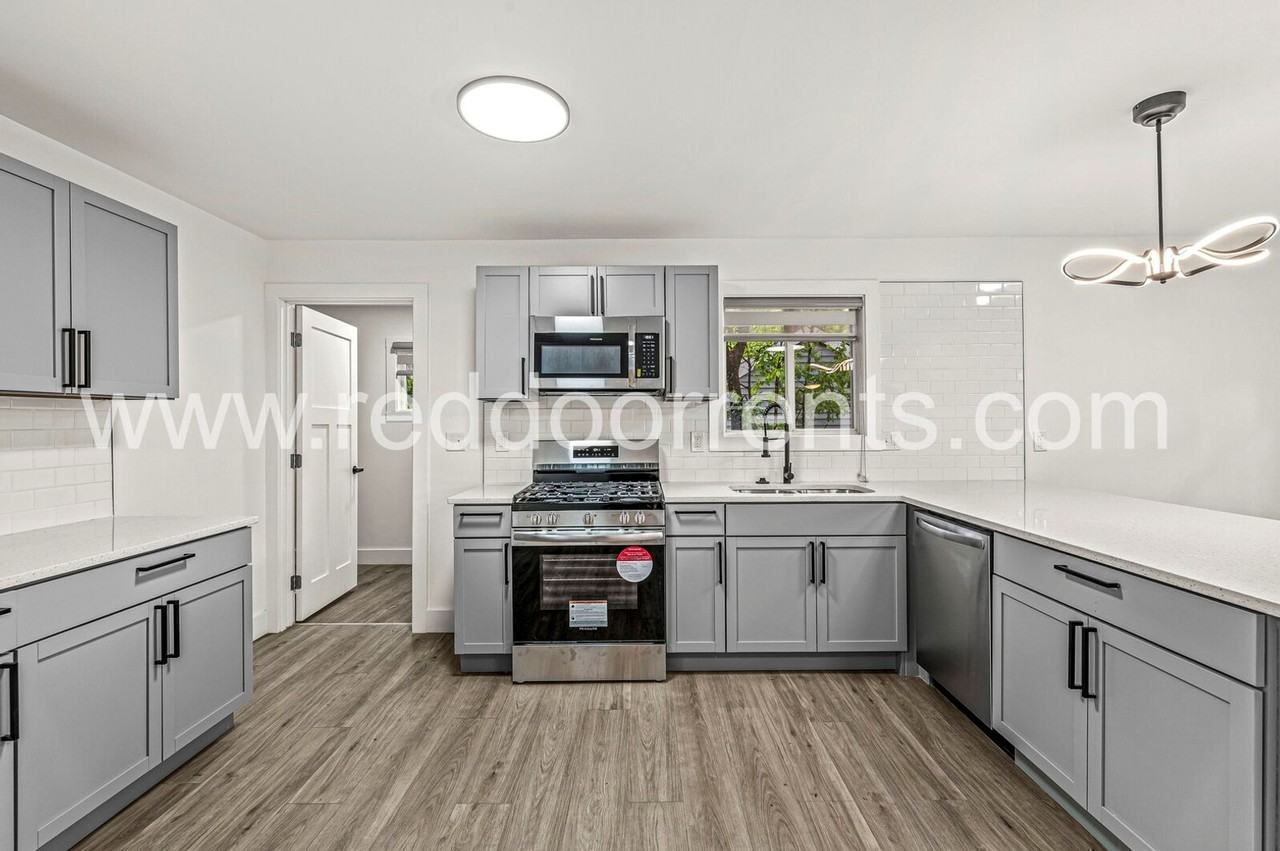 1254 Mcdougal St - Photo 7 of 31