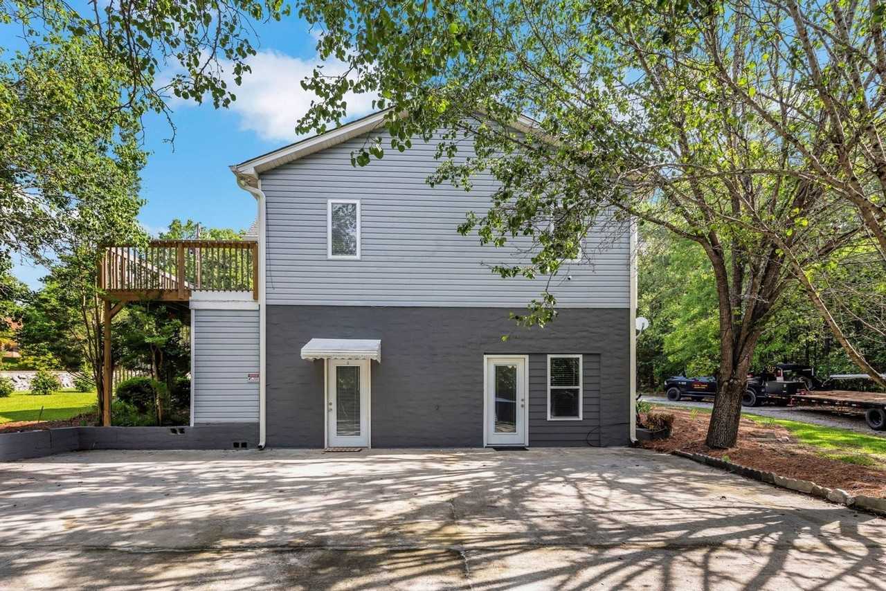 1735 Old Hilton Rd - Photo 3 of 37