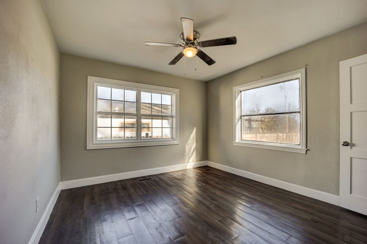 408 N 35th St - Photo 2 of 15