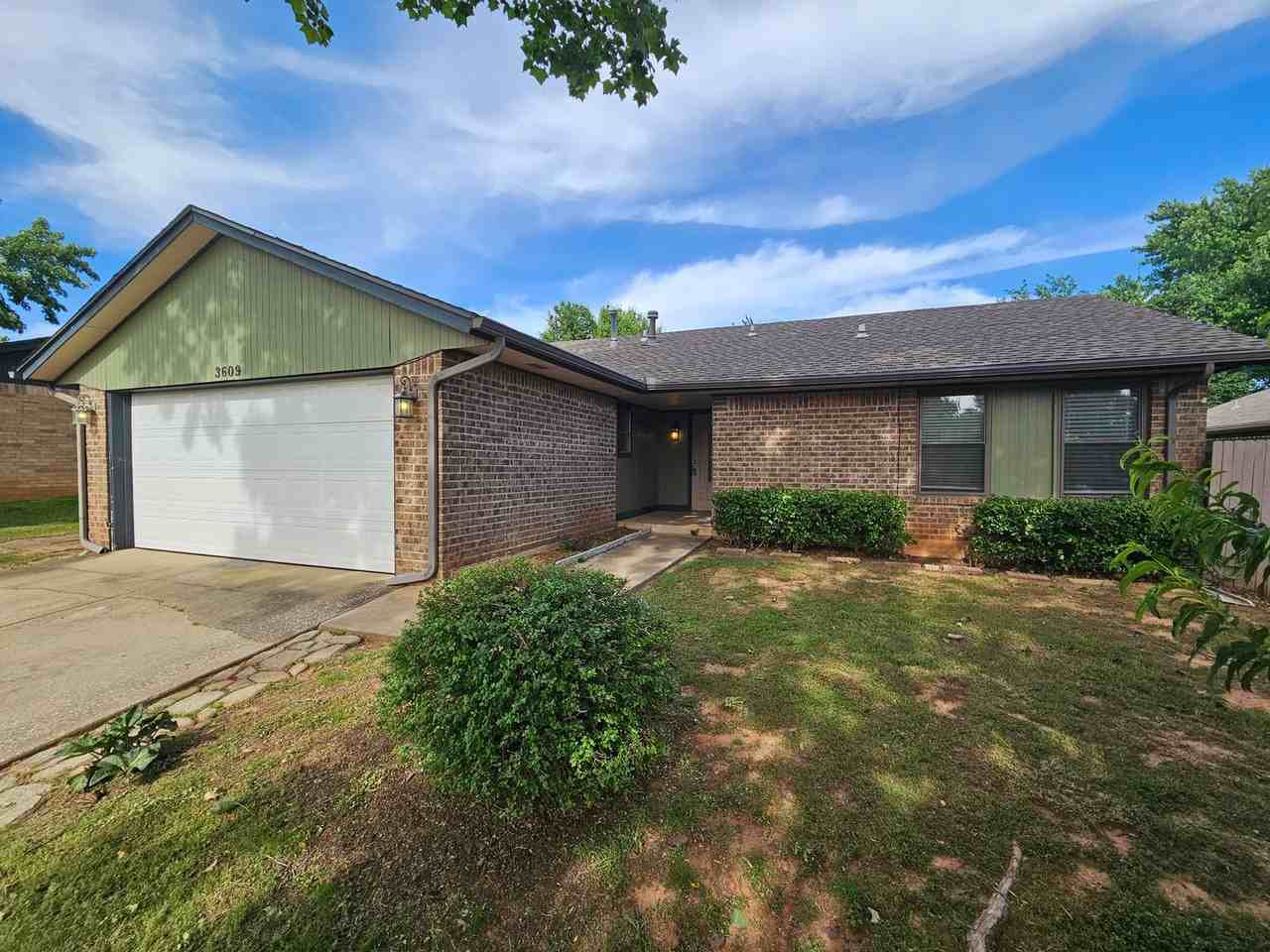 3609 Peregrine Dr - Photo 2 of 20