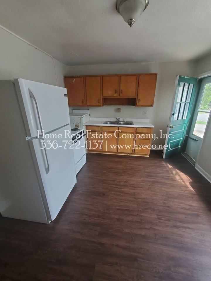 1332 Gray Ave #A - Photo 2 of 7