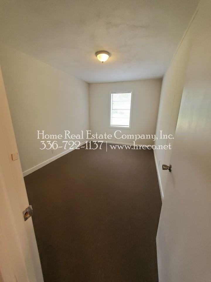 1332 Gray Ave #A - Photo 3 of 7