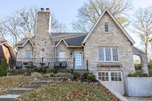 featured image of 2144 Lakeside Drive