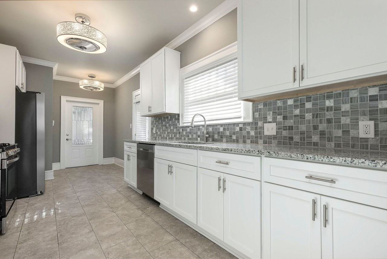 2144 Lakeside Drive - Photo 2 of 41