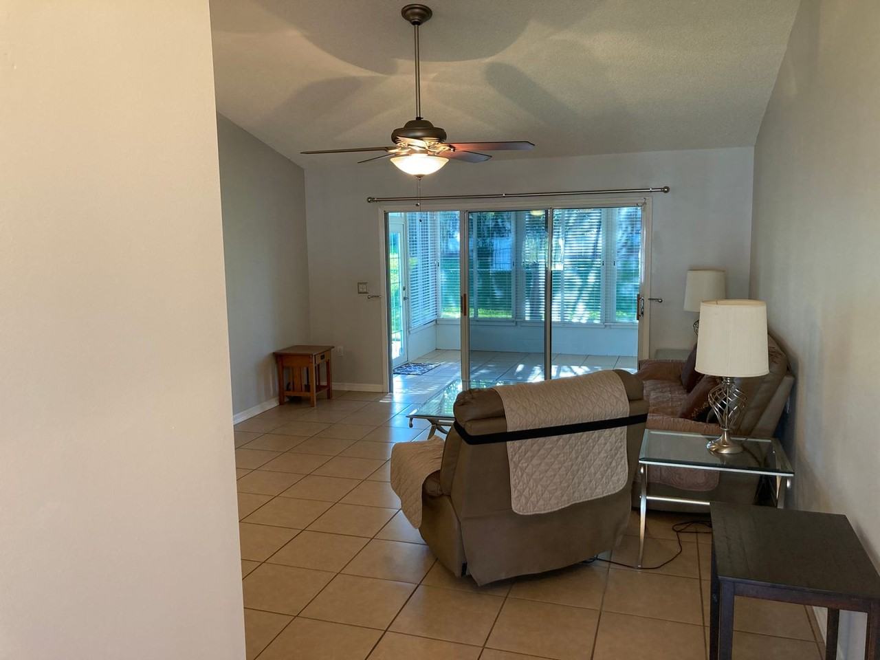 2298 Nw 50th Ave - Photo 2 of 31