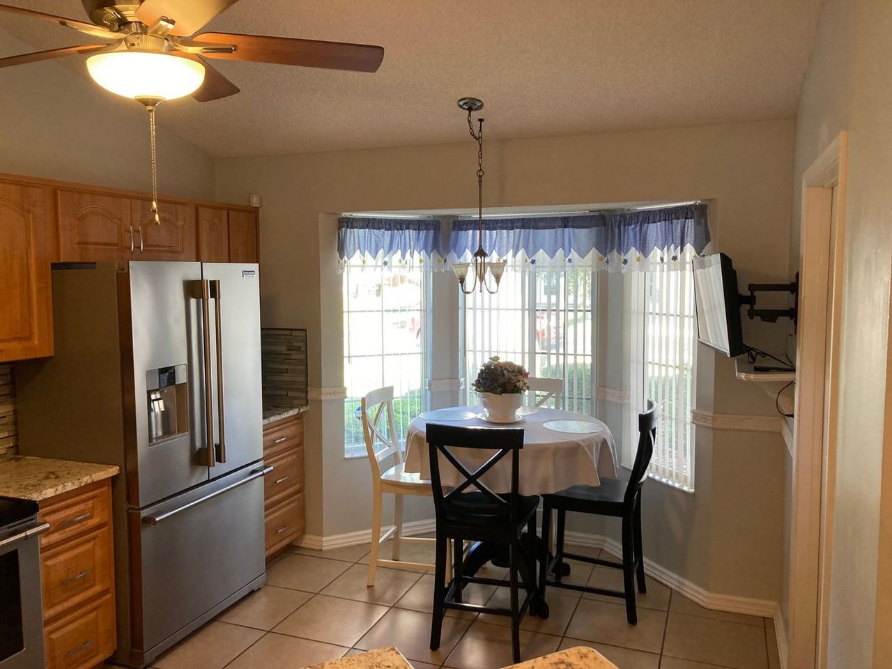 2298 Nw 50th Ave - Photo 7 of 31