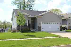 featured image of 2033 Mackinaw Dr