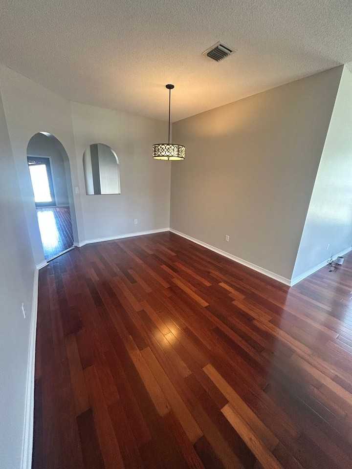 3474 Cherry Ridge Rd - Photo 3 of 31
