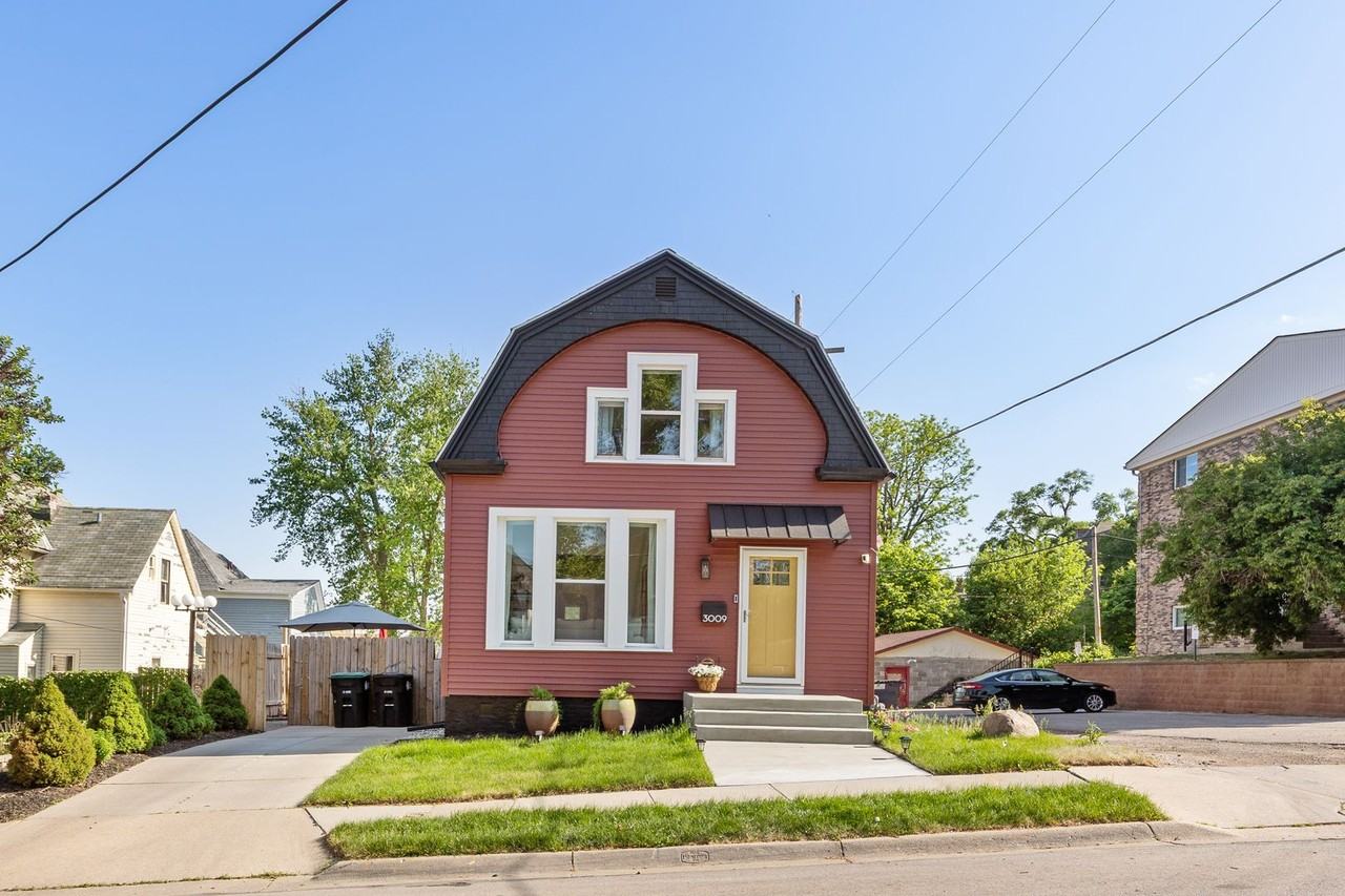 3009 Poppleton Ave - Photo 2 of 32