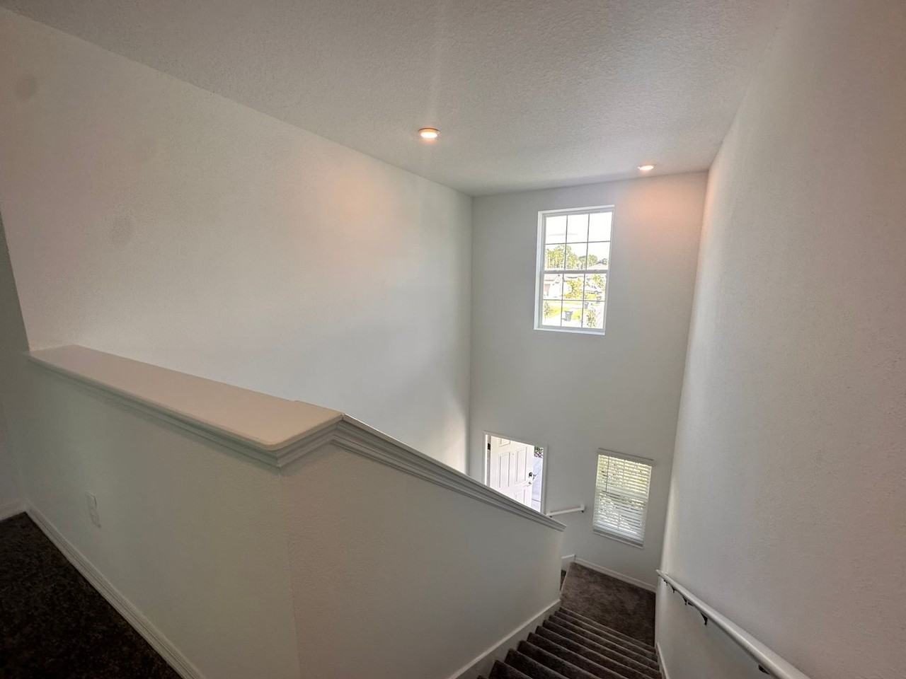 2276 Gatsby Ln - Photo 5 of 24