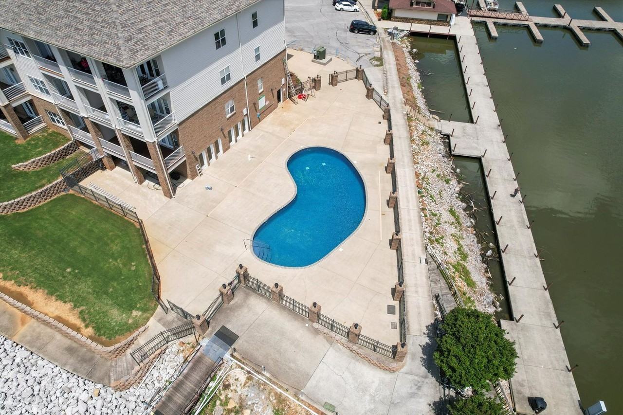 6122 Bay Village Dr #202 - Photo 4 of 36