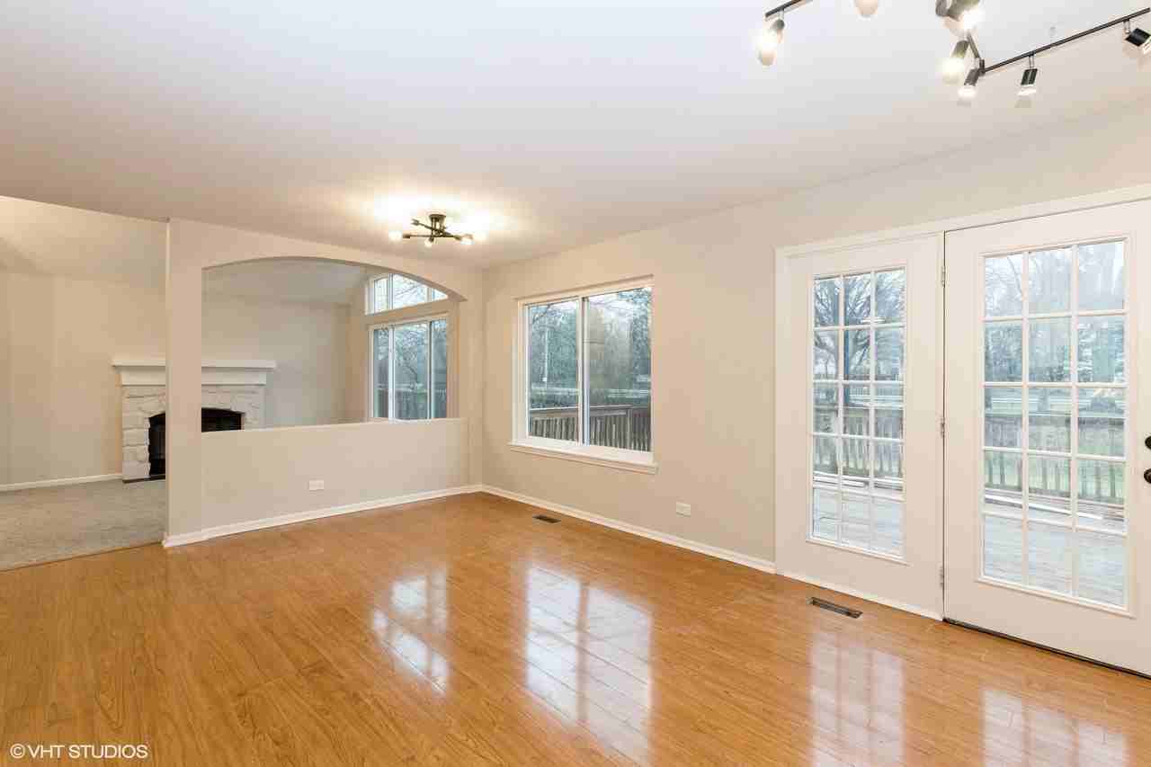 4663 Rolling Hills Dr - Photo 5 of 15