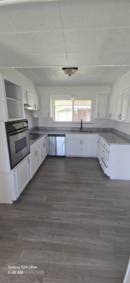 1810 Central Fwy #NA - Photo 5 of 6