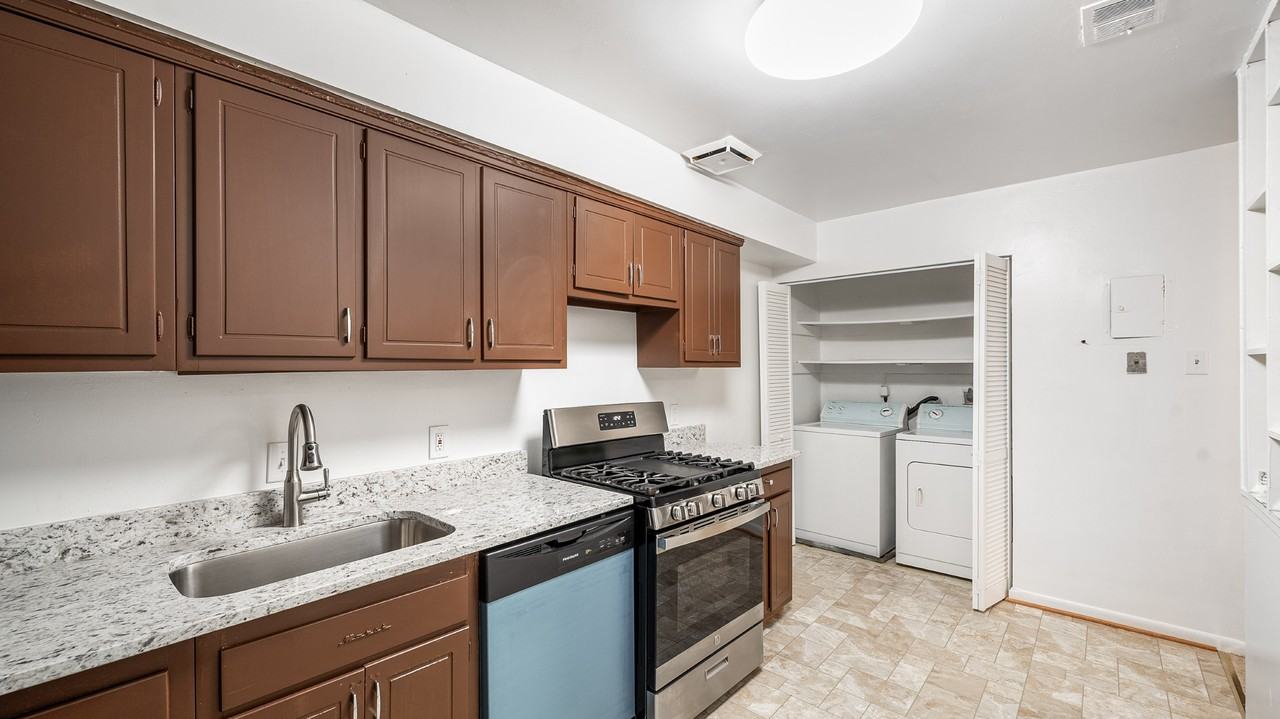 2301 Olson St #303A - Photo 3 of 17