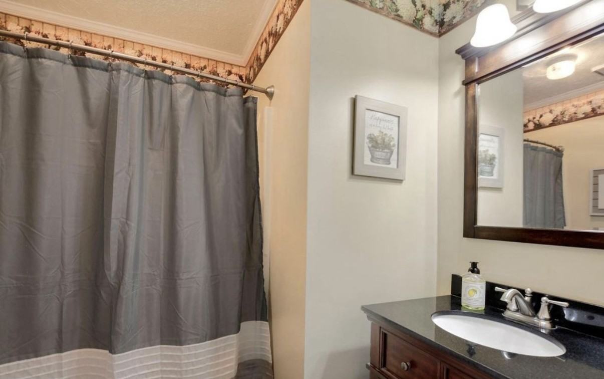 45 Archwood Ave #NA - Photo 3 of 29