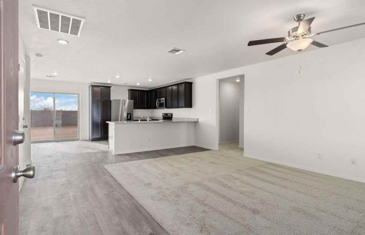 2501 Desi Loop #NA - Photo 2 of 11