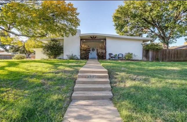 5736 Wedgmont Cir N #NA - Photo 3 of 12