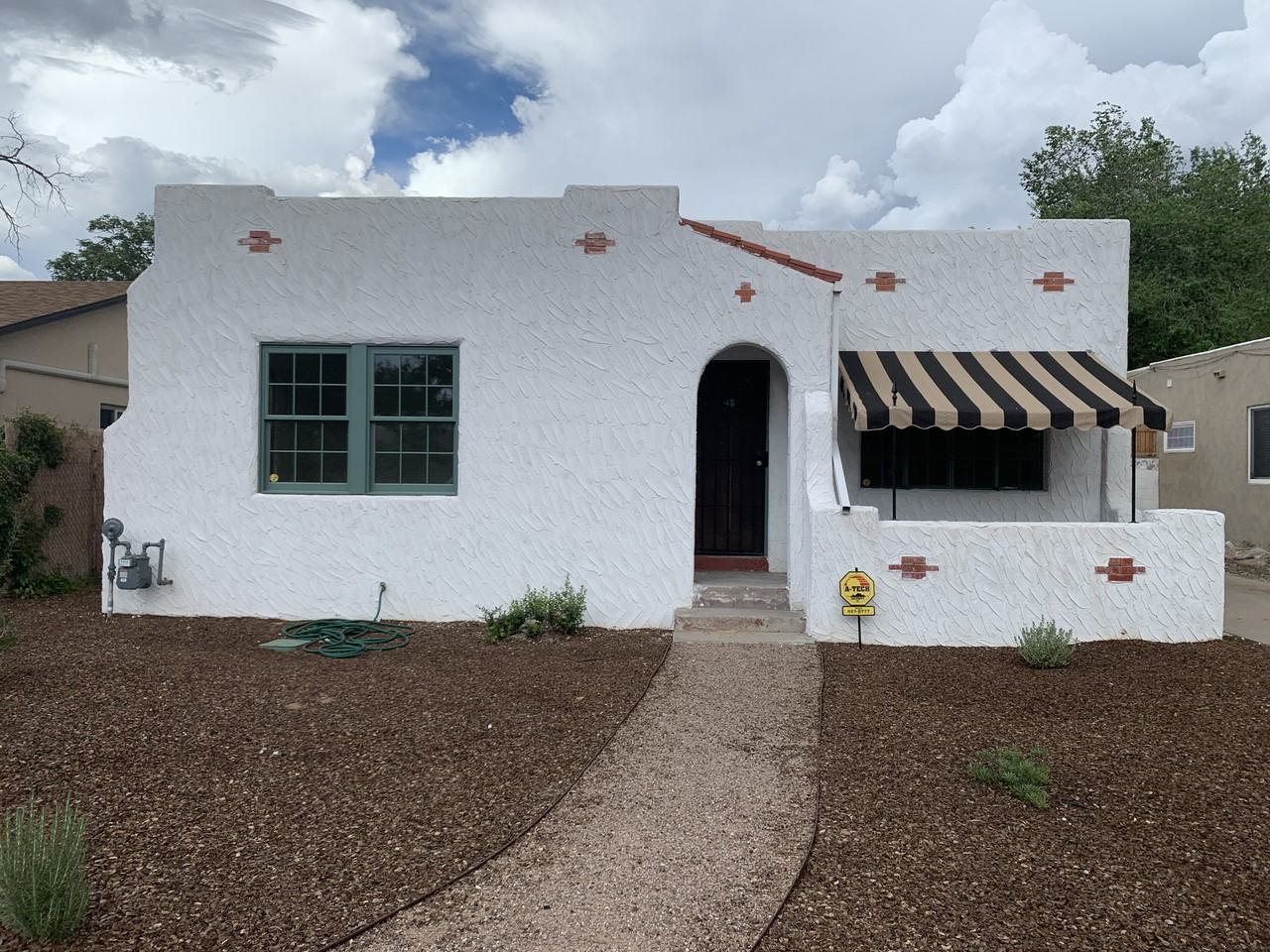 404 Carlisle Blvd Ne #NA - Photo 2 of 20