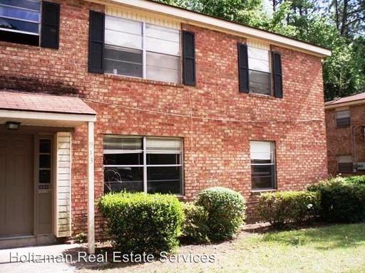 Pine St. Pine Cove Apts. - Photo 2 of 15