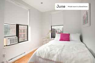 320 Manhattan Ave #B - Photo 1 of 1