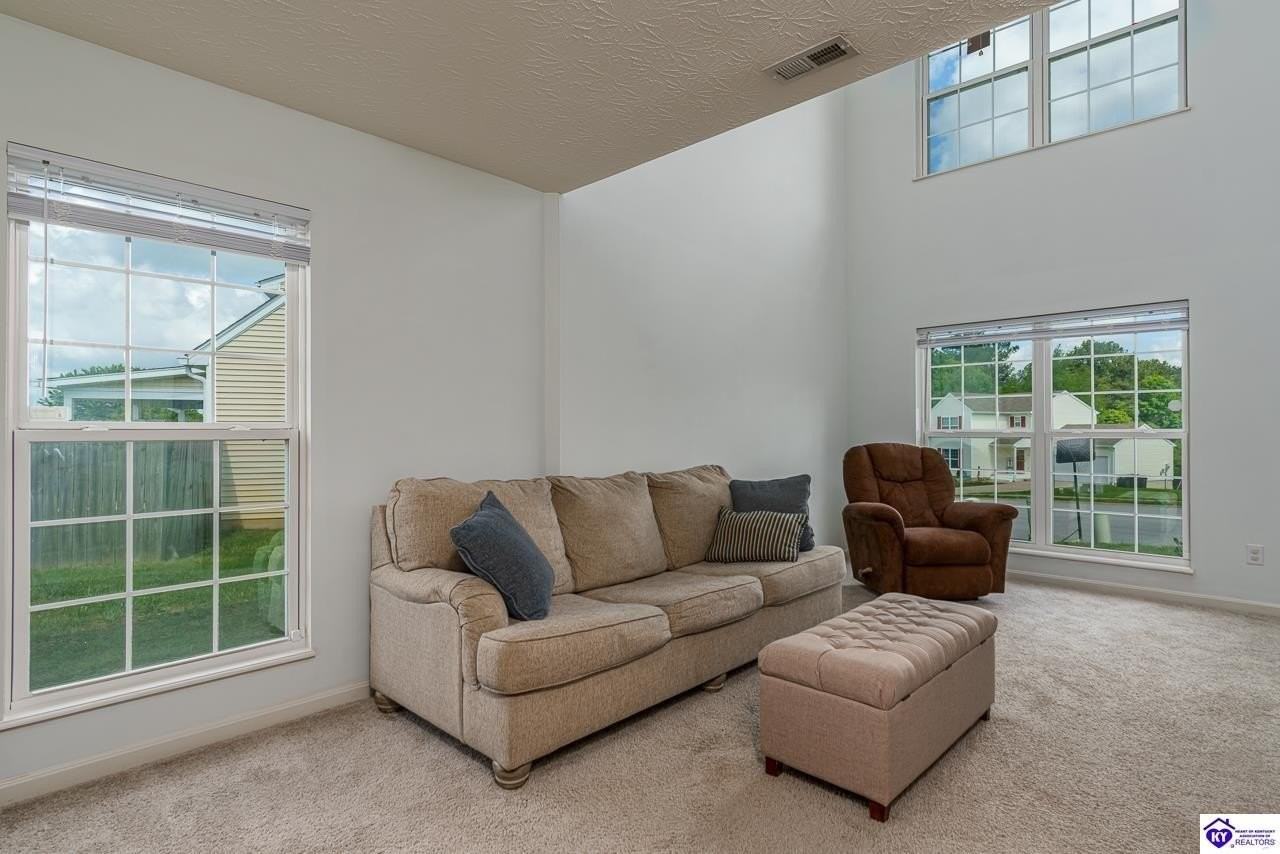 310 Ivy Pointe Dr - Photo 2 of 21