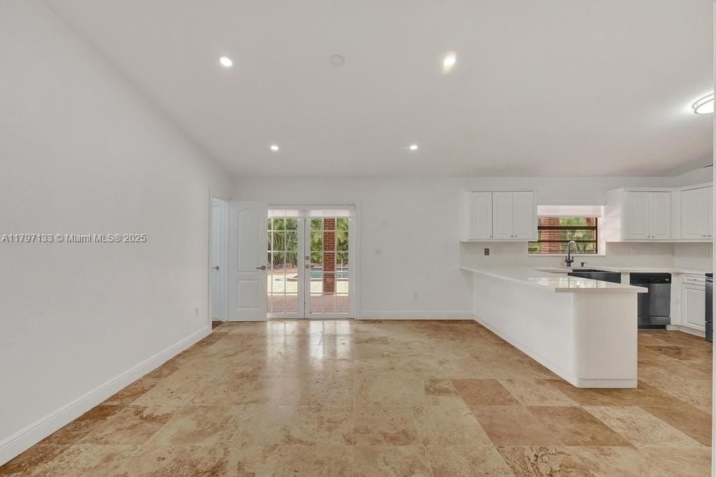 1981 Southwest 139th Court - Photo 3 of 22