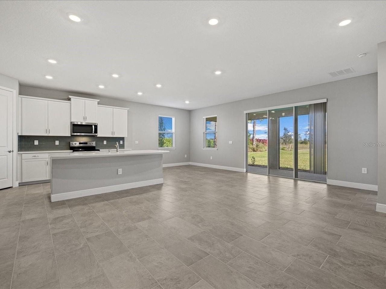 17707 Gulf Ranch Place - Photo 4 of 28