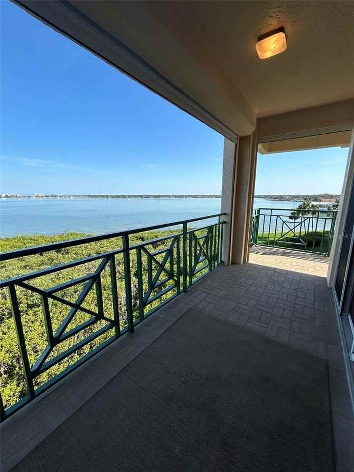 4737 Dolphin Cay Ln S #408 - Photo 6 of 35